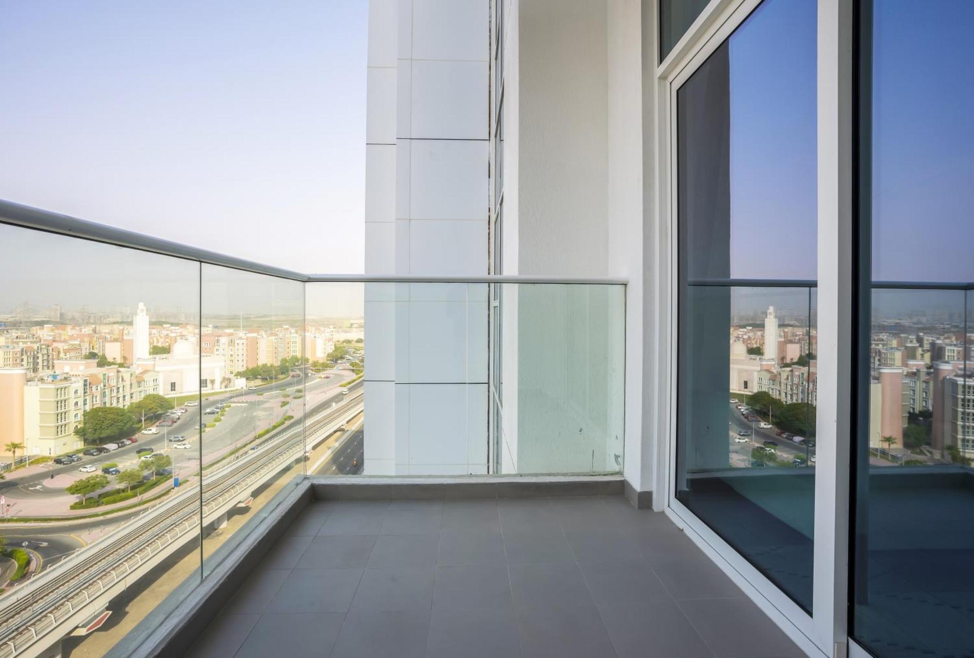 Homesgetaway -spacious 1br In Pearlz By Danube Apartment Dubai