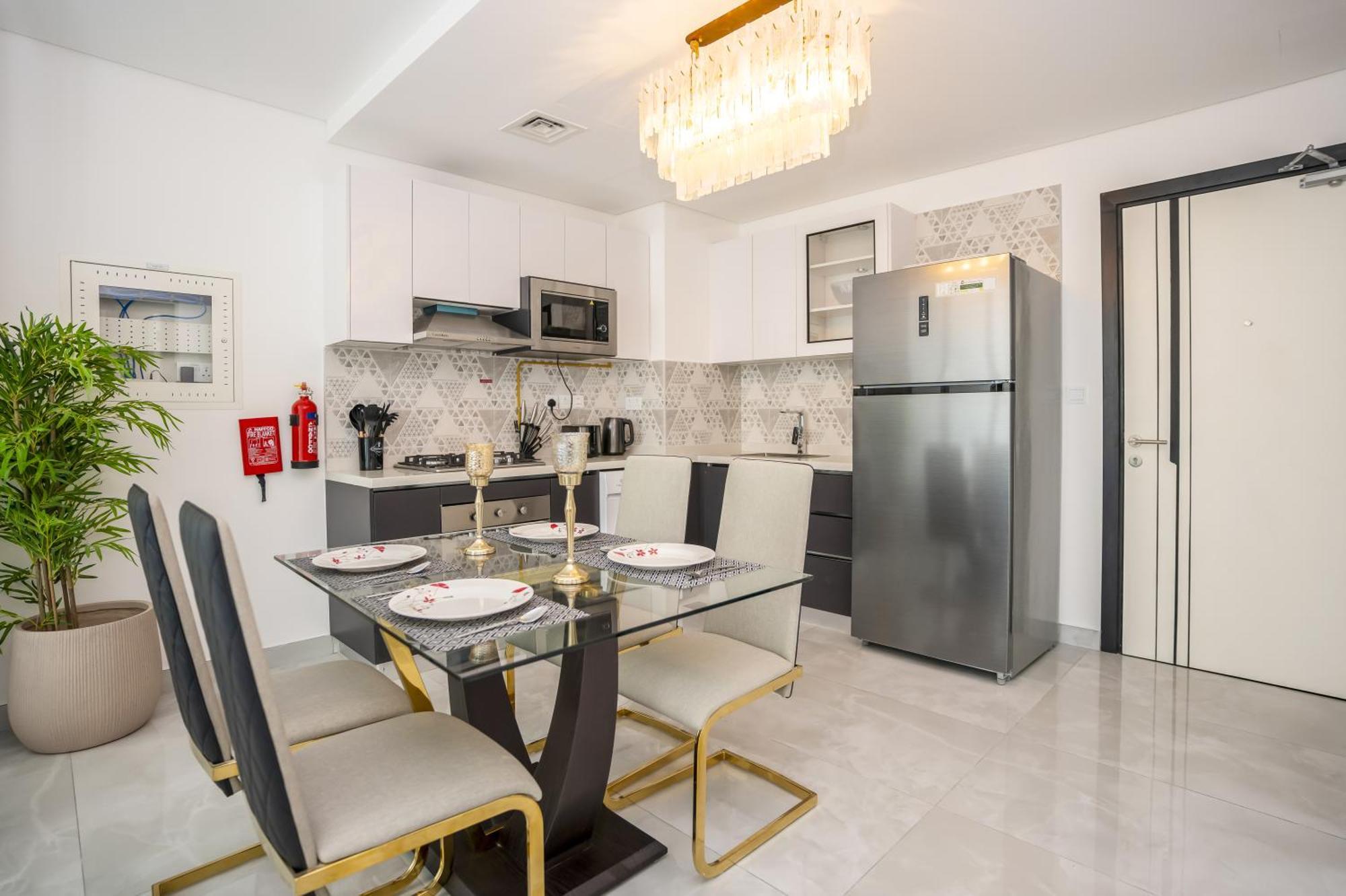 Apartment Homesgetaway -spacious 1br In Pearlz By Danube Dubai