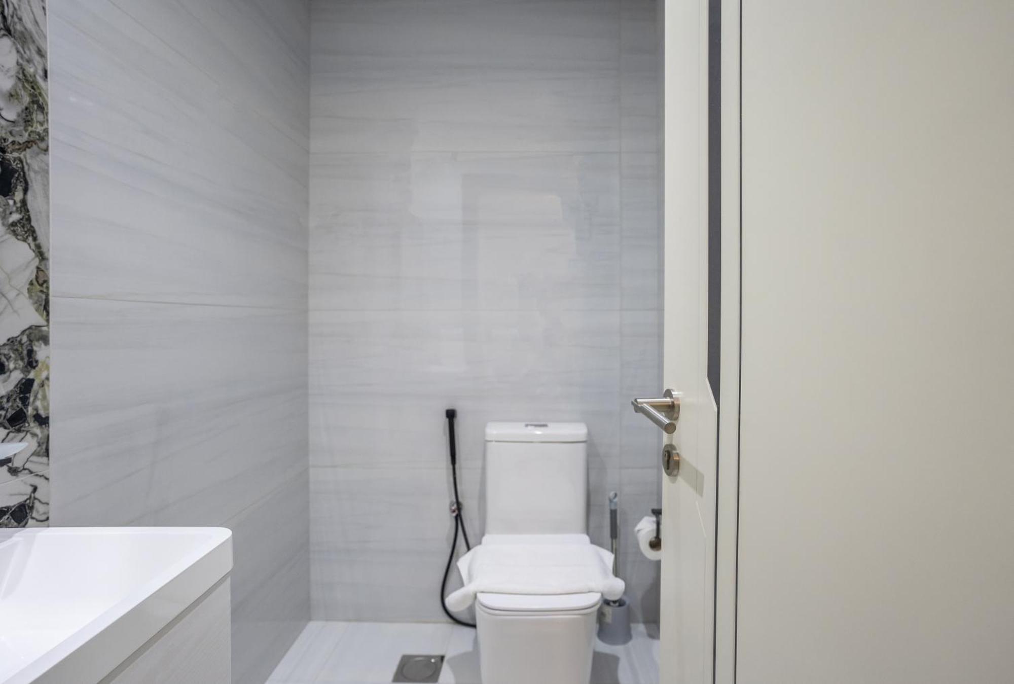 Homesgetaway -spacious 1br In Pearlz By Danube