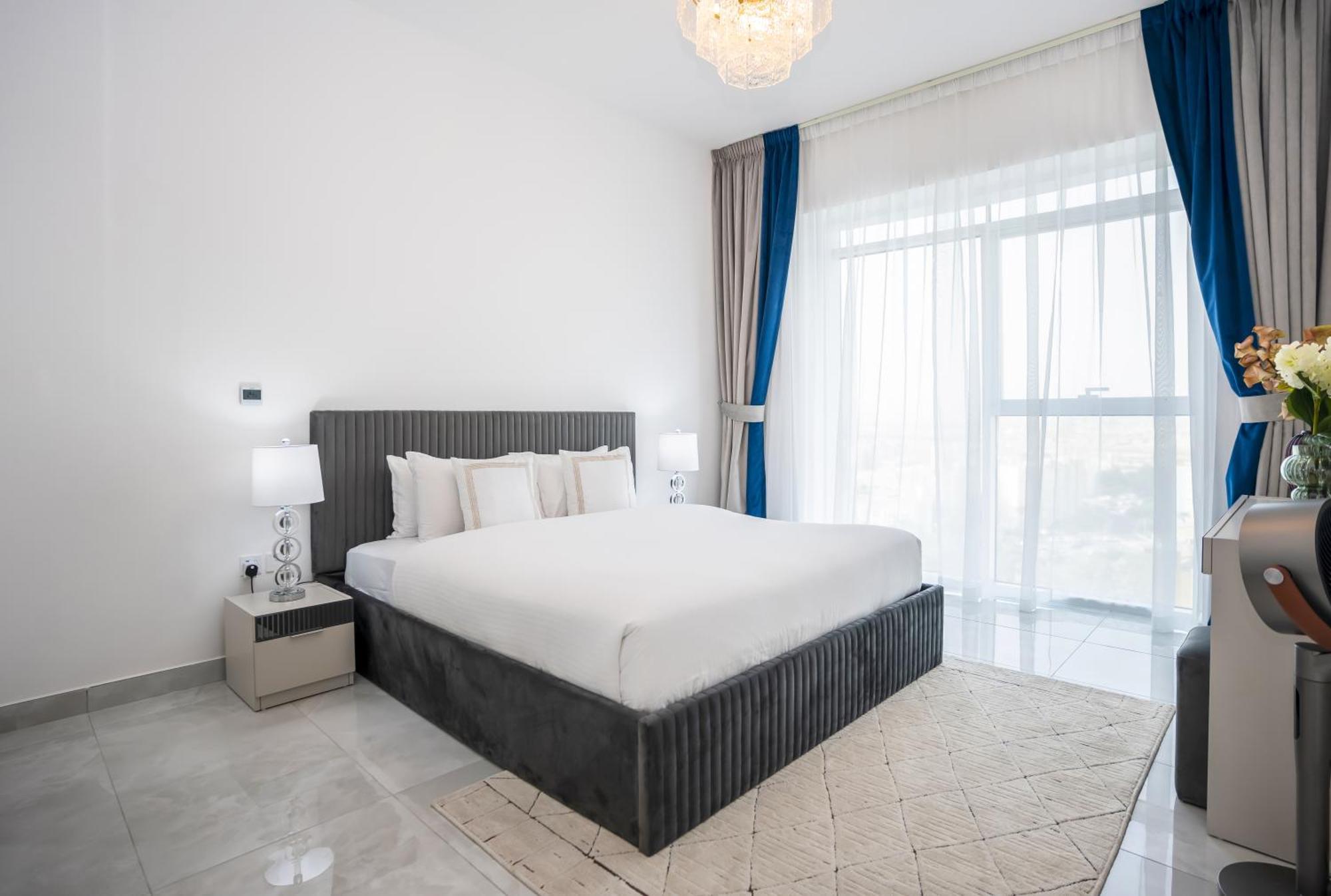 Apartment Homesgetaway -spacious 1br In Pearlz By Danube