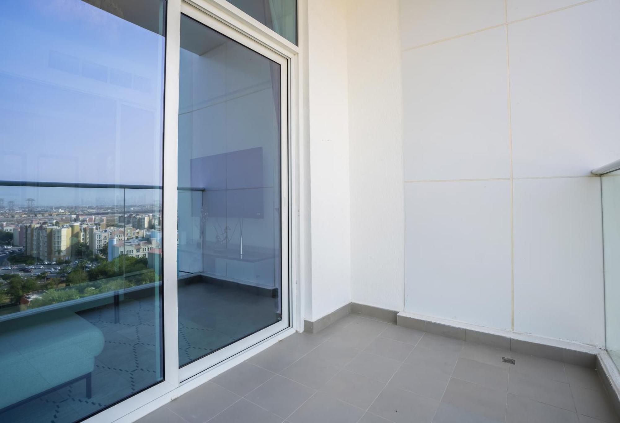 Homesgetaway -spacious 1br In Pearlz By Danube *