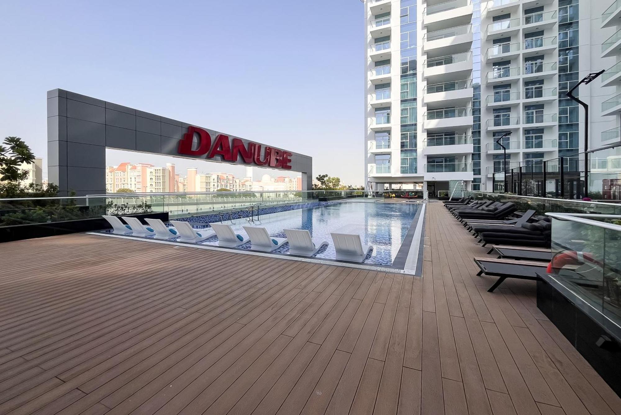 Homesgetaway -spacious 1br In Pearlz By Danube *