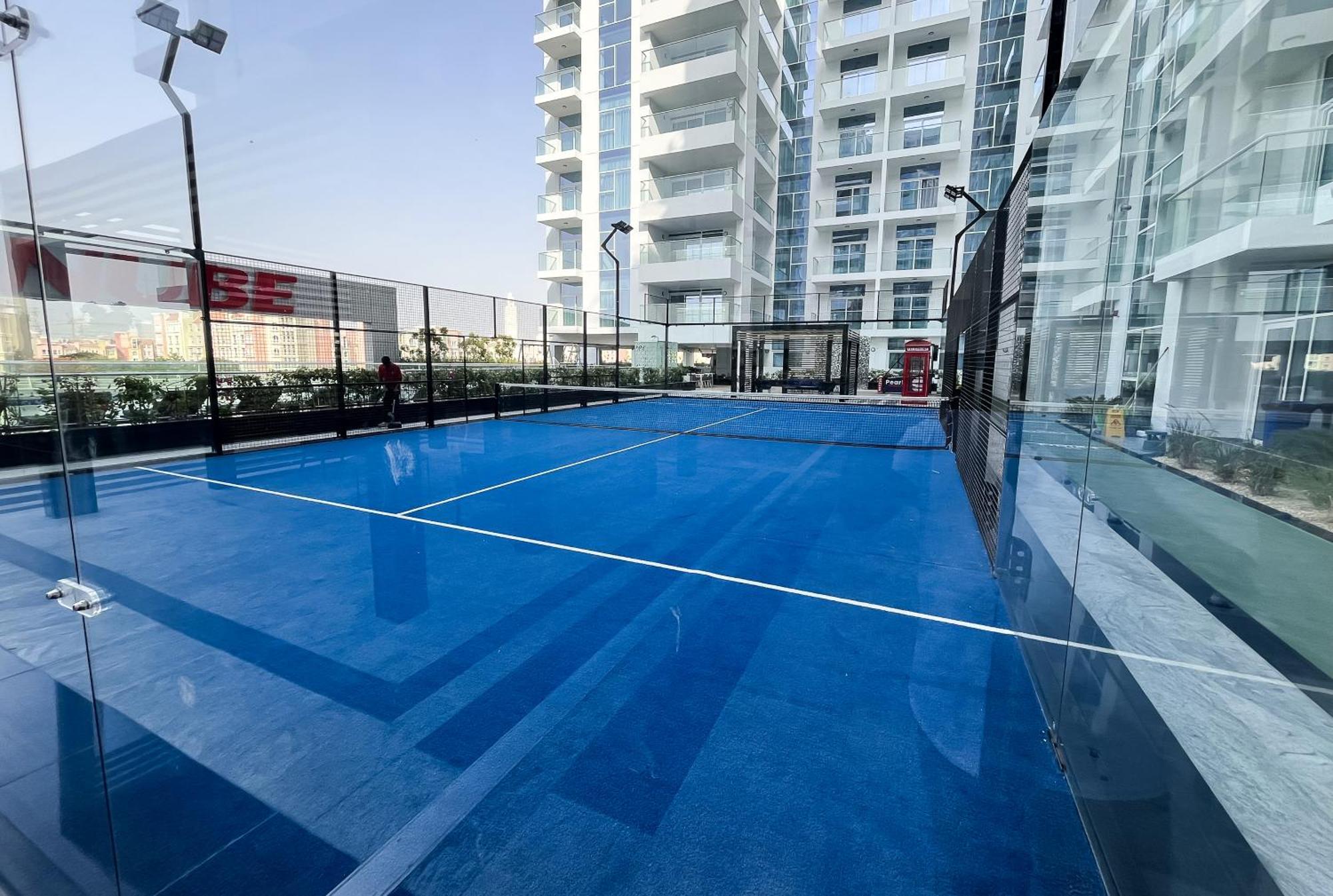 Homesgetaway -spacious 1br In Pearlz By Danube Apartment